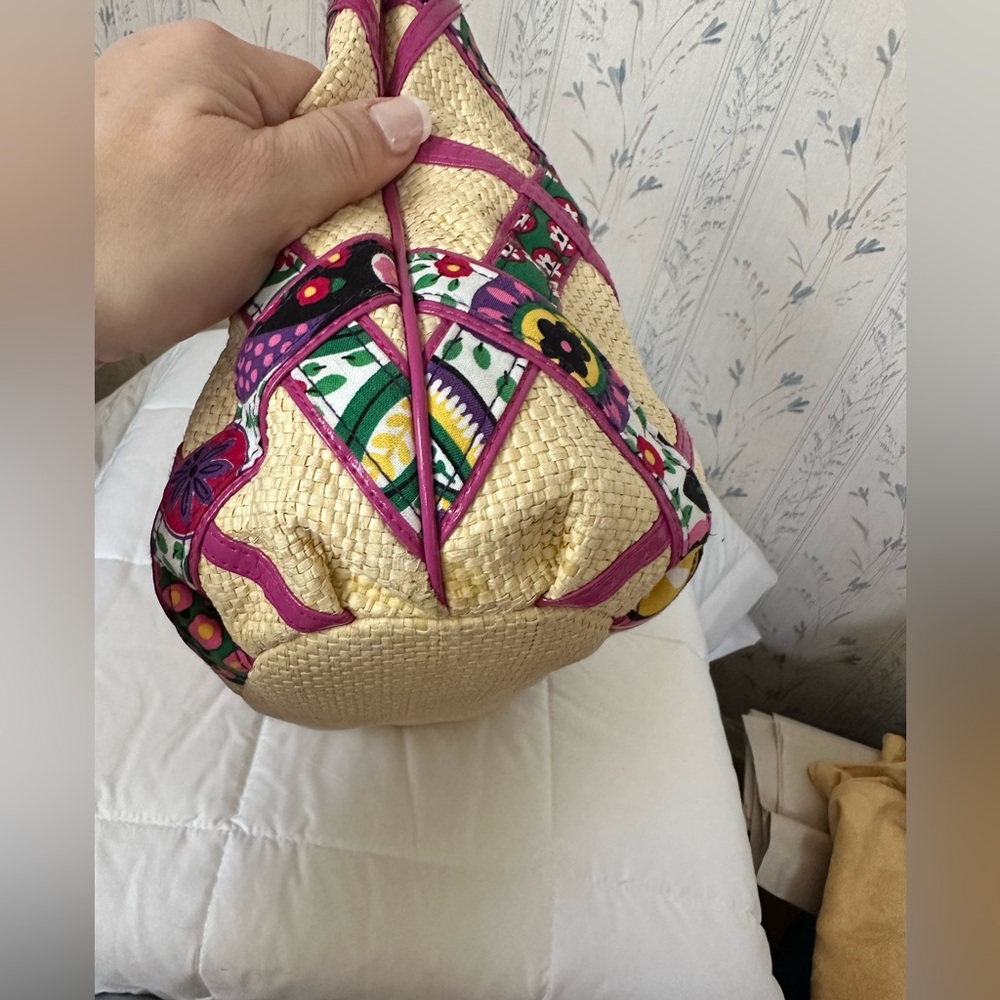 Vera Bradley Pink and Cream Shoulder Bag & Wristlet Set - Picture 7 of 16